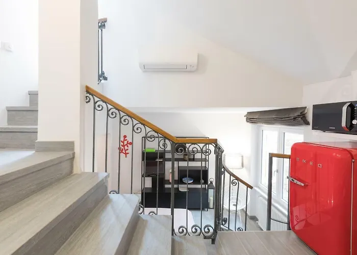 Quiet Pied A Terre With Terrace In Borgo Pio דירה *