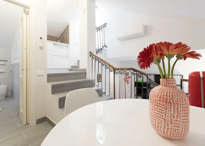 דירה Quiet Pied A Terre With Terrace In Borgo Pio *