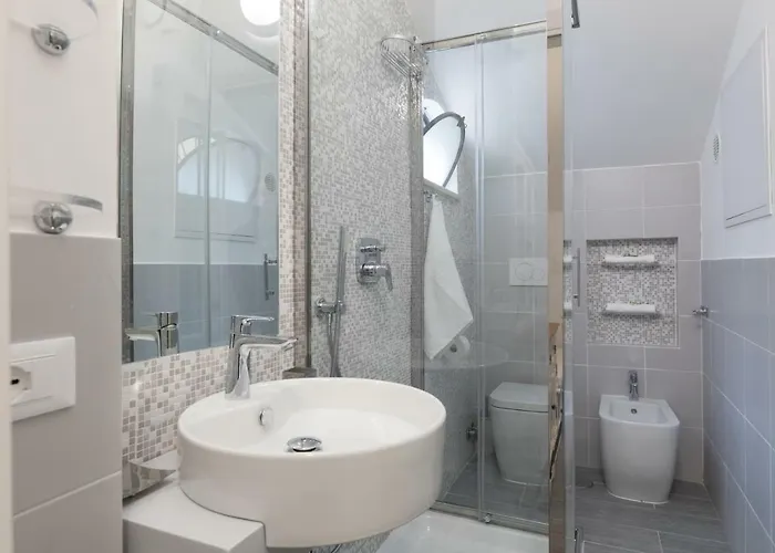 דירה Quiet Pied A Terre With Terrace In Borgo Pio